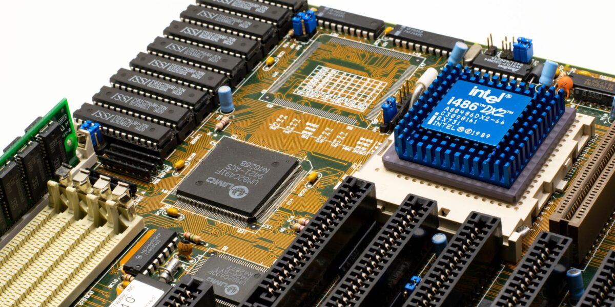 Intel Crescent Island: KI-GPU mit 480 GB gegen den Speichermangel