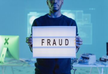 Oracle PeopleSoft Sicherheitslücke CVE-2026-35273: ShinyHunters erpressen Hochschulen