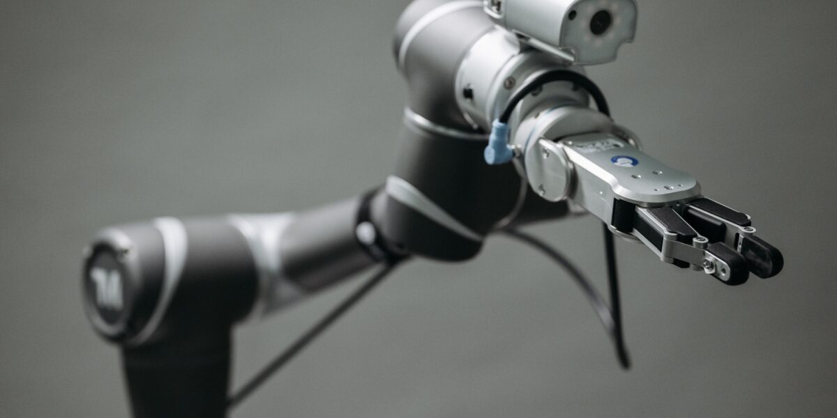 Robostral Navigate: Mistrals erstes Robotik-Modell mit nur einer Kamera