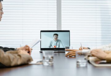 KI-Meeting-Bots: Teams lässt Admins externe Notetaker aussperren