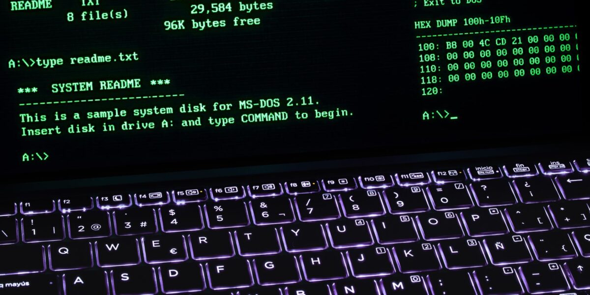 ClickFix-Angriff über Reddit: HBO-Max-Account verteilte 108 Malware-Anzeigen