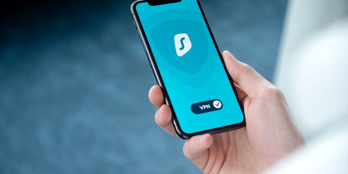 KI-Bedrohungsbericht von Anthropic: 1,8 Millionen Apps nach Schlüsseln durchsucht
