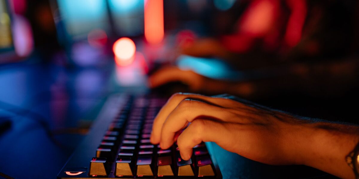 Sogou Sicherheitslücke CVE-2026-51990: Ein Klick, ein Backdoor – und eine Lehre über eingebettete Browser
