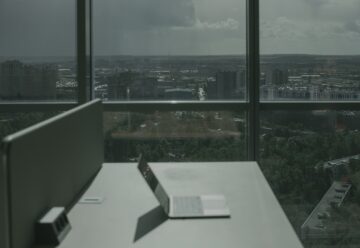Teams und Outlook starten nicht: Windows-Update KB5121003 trifft ARM-PCs